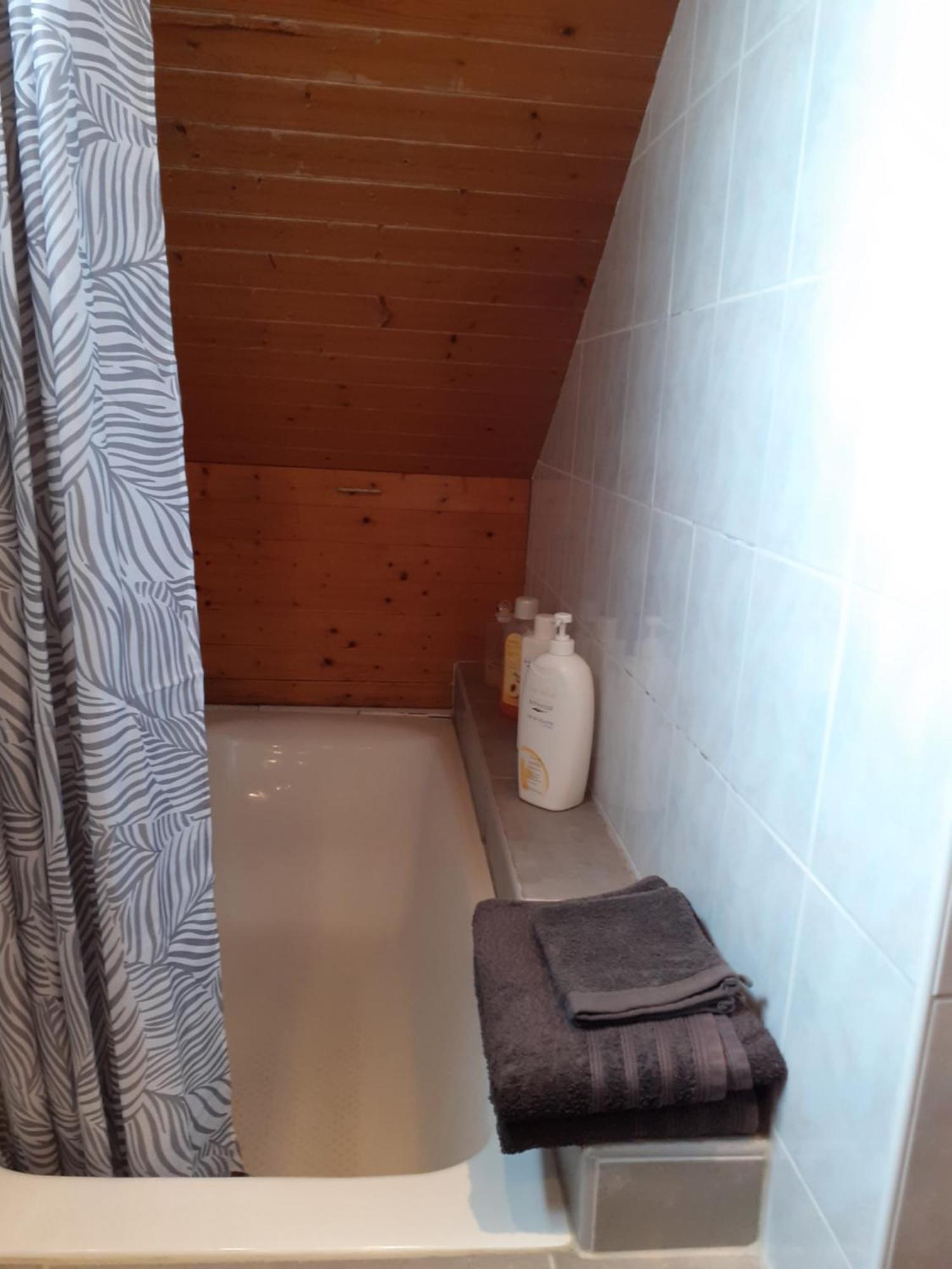 Au Bosquet, Chambre Et Salle De Bains Avec Petit Dejeuner A 600 M Du Centre Dans Un Cadre Calme Et Verdoyant Salies-de-Béarn Exteriér fotografie